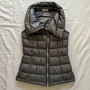 Women’s Athleta Asymmetrical Black Down Vest Size XS